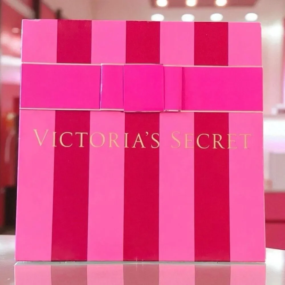 NWT Vintage Y2K Rare Victoria's Secret Pink 10Hx10”Wx4”D Striped Gift Box w/ Bow